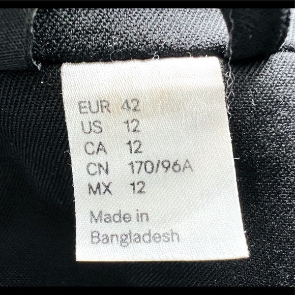 Divided by H&M Single Breasted Tailored Black Boxy Blazer, Size 12 - Picture 5 of 14